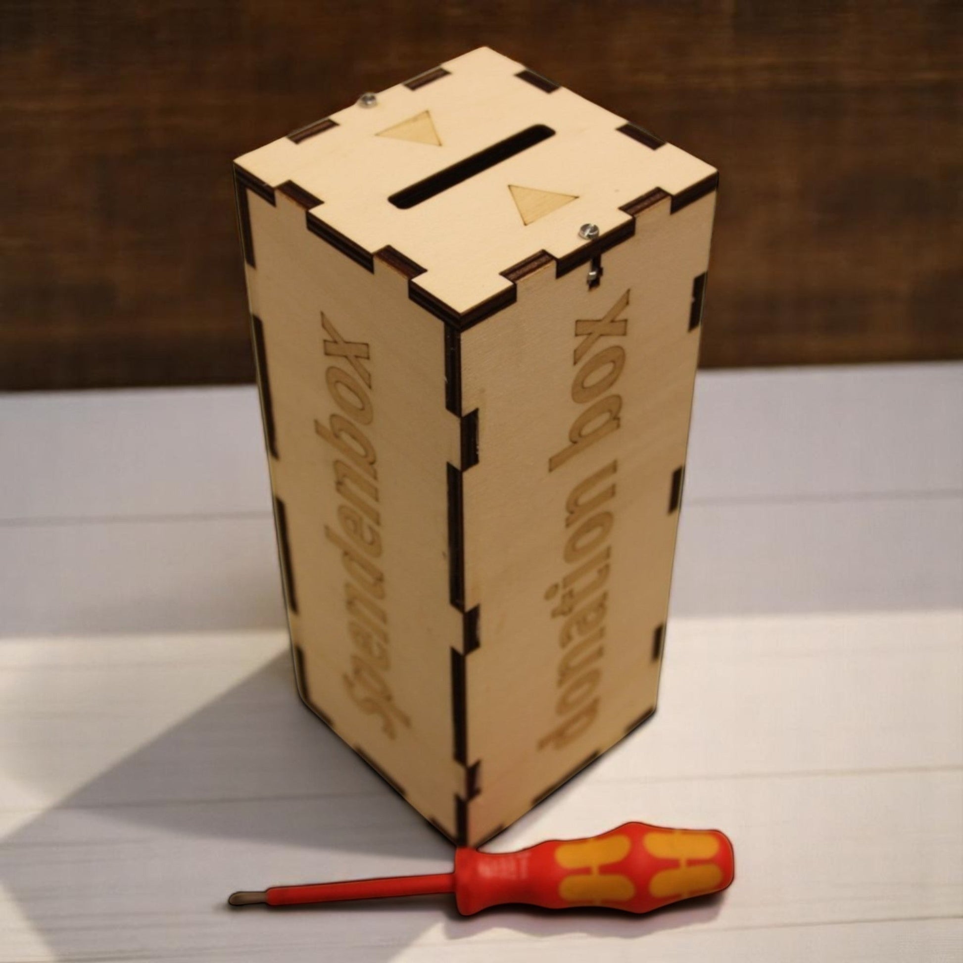 Boîte de Générosité CREAFAMAX