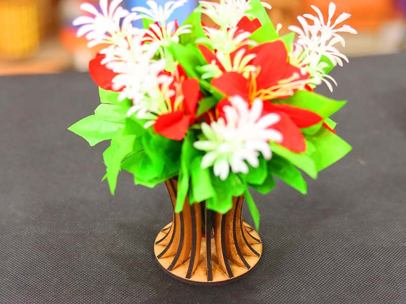 Tige Curve – Vase en bois CREAFAMAX